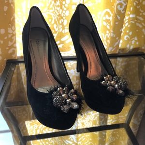 Black Heel with Toe-Embellishment